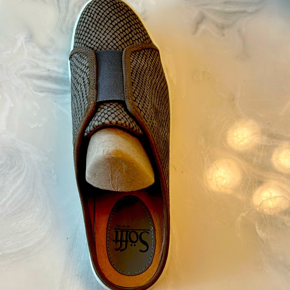 Sofft | Snare Grey | Beekon Slip-On Mule Sneakers Size 8.5